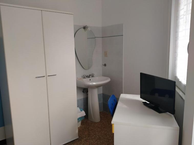 Albergo Belvedere Albissola Marina Kültér fotó